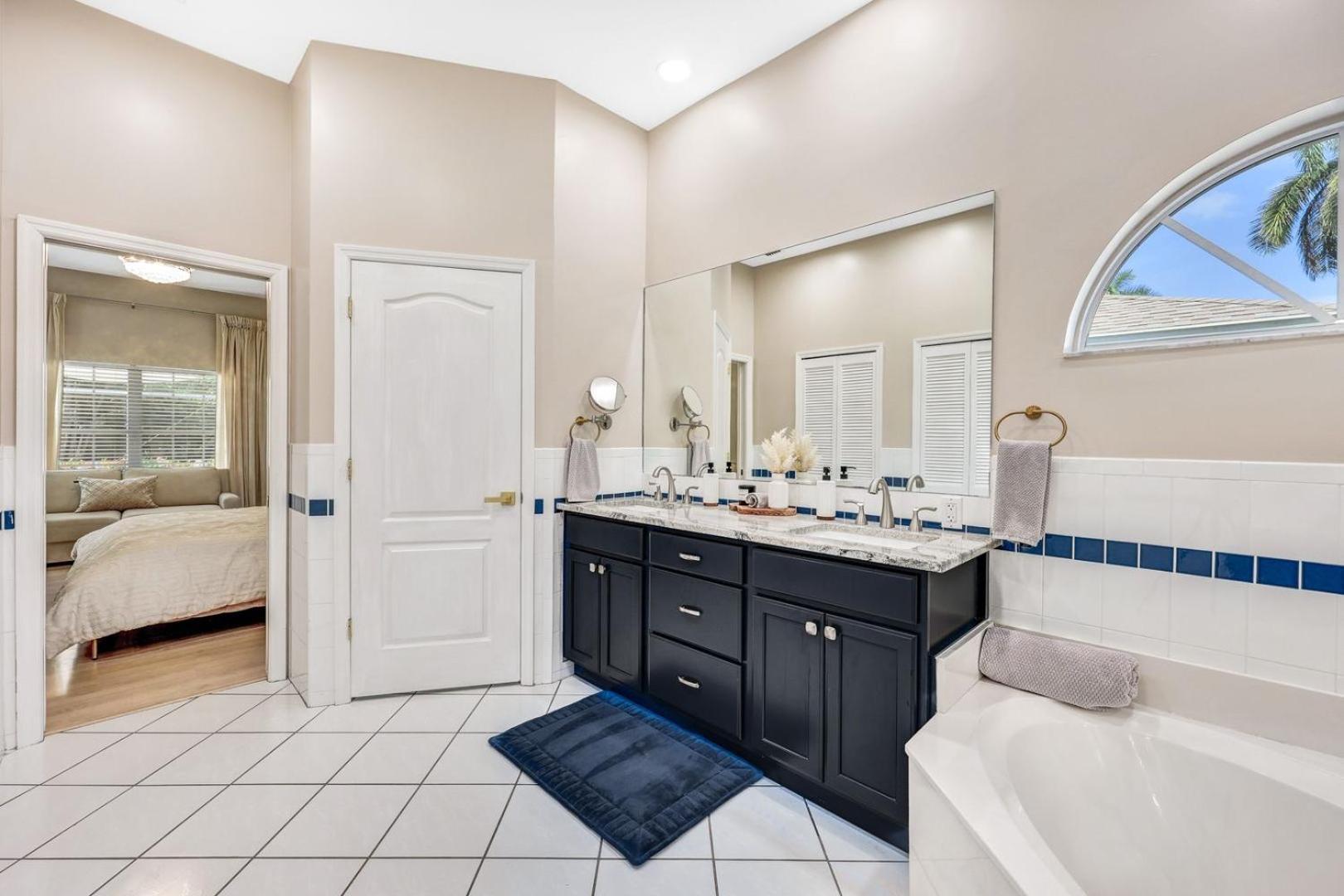 Lux Family 3 Bedroom With Pool Villa Walk To Beach And Mercato Нейплс Экстерьер фото