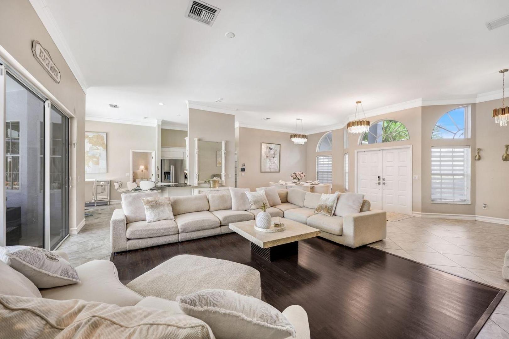 Lux Family 3 Bedroom With Pool Villa Walk To Beach And Mercato Нейплс Экстерьер фото